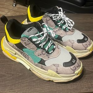 Balenciaga shoes size 43